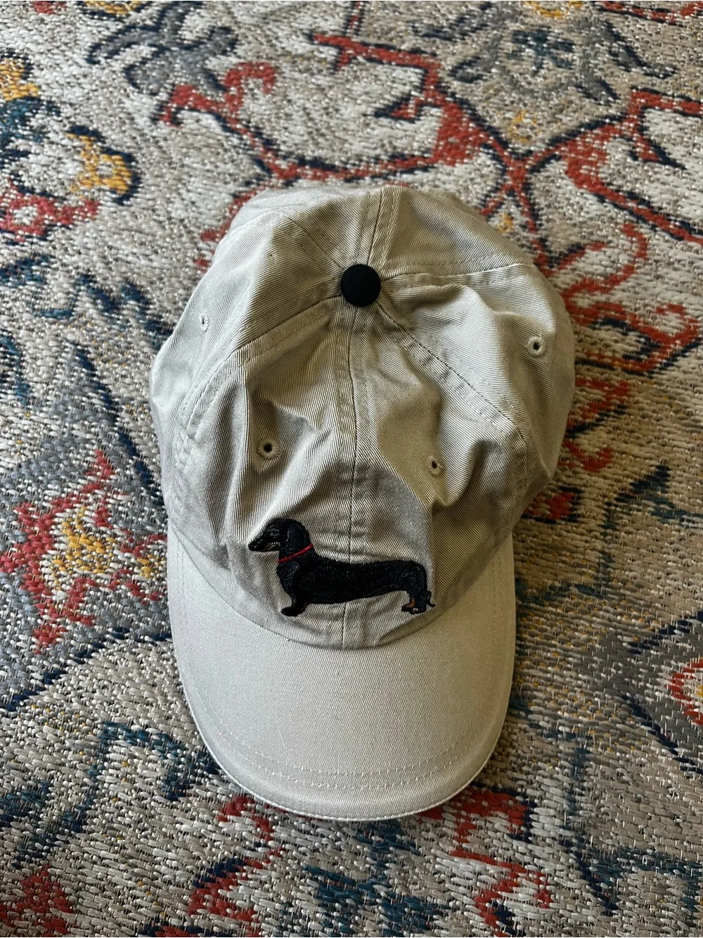 True Breed casual beige